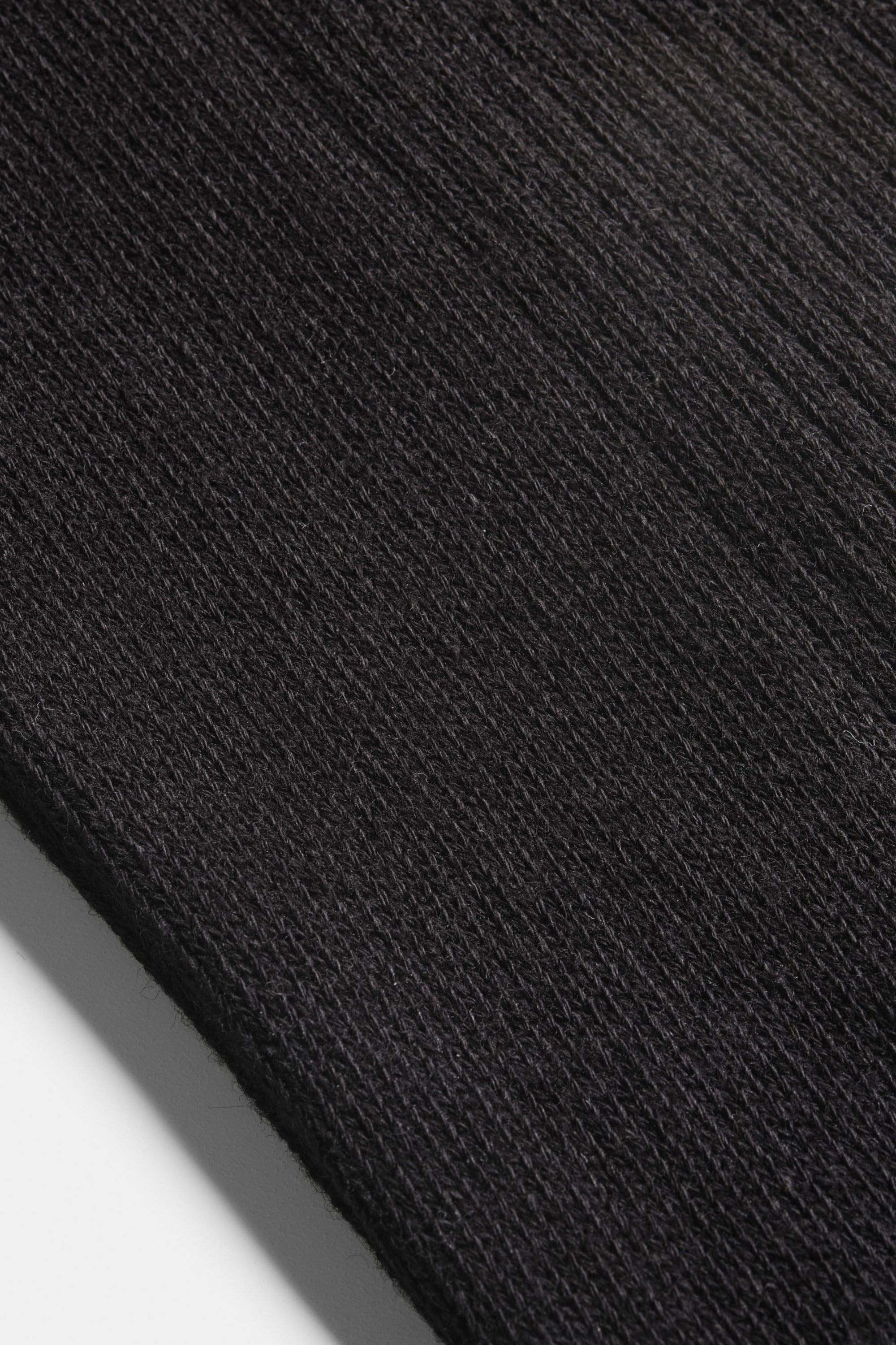 #color_Black