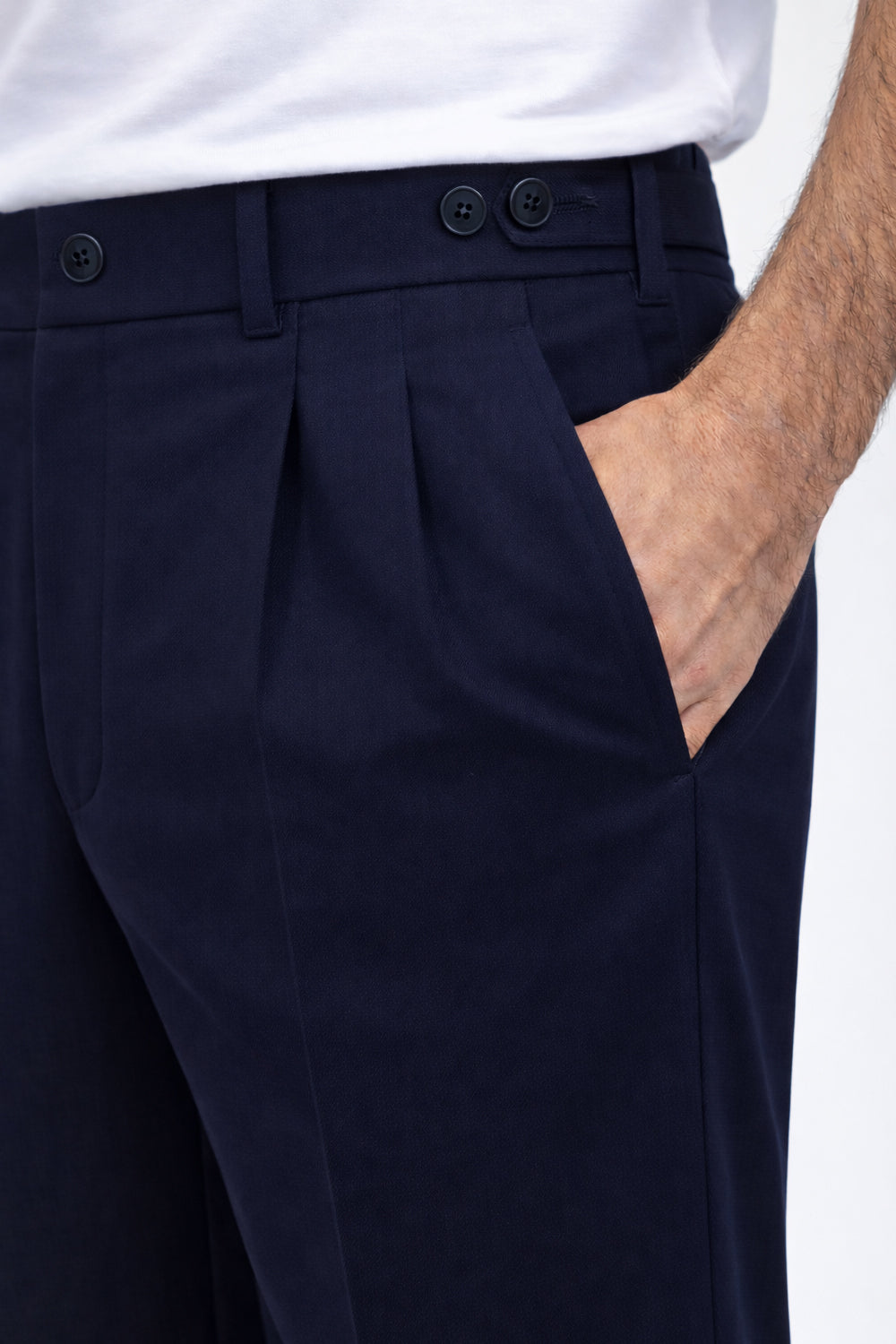 IVAR® Navy Adjustable pleated pants