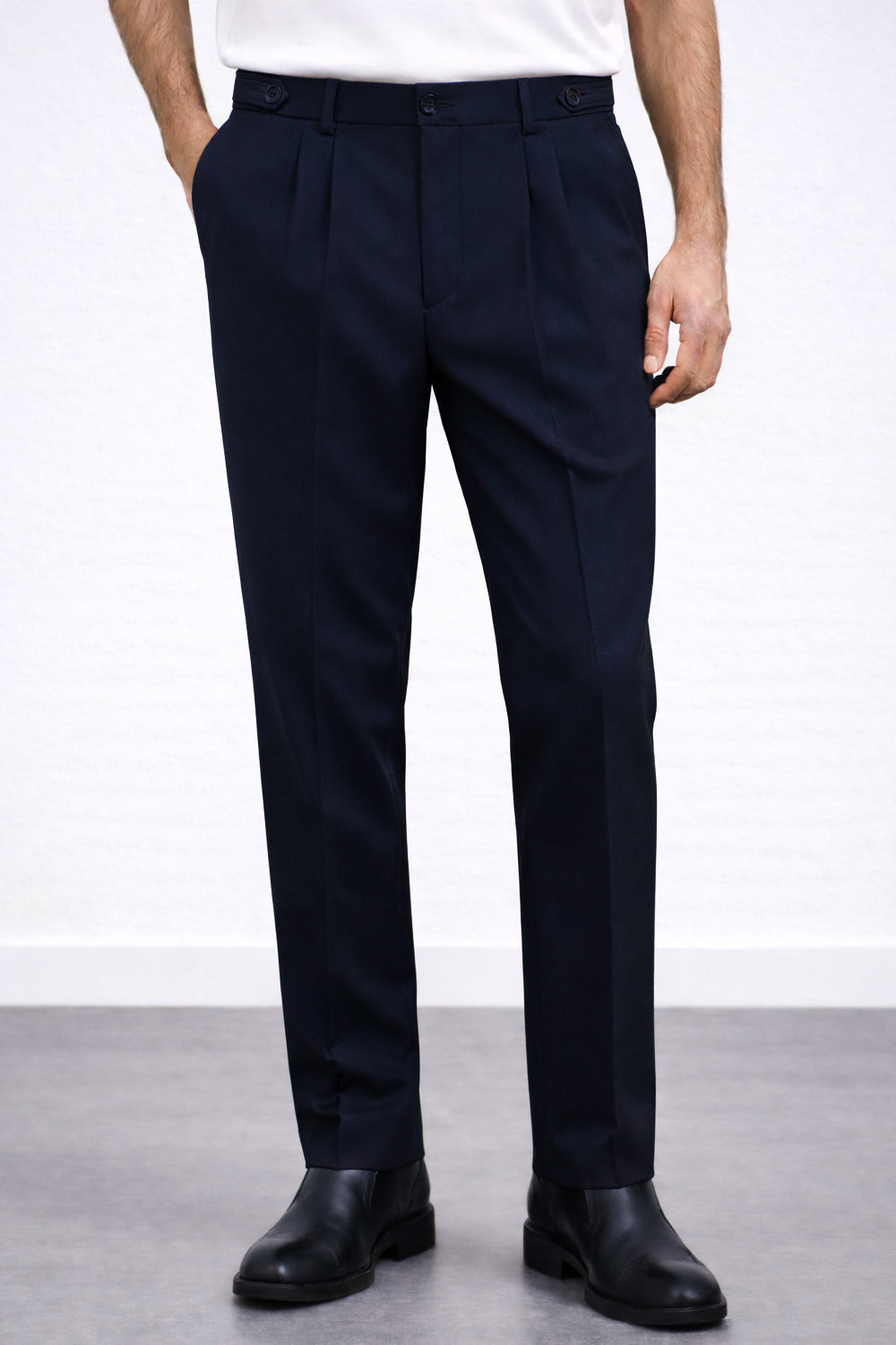 IVAR® Navy Adjustable pleated pants